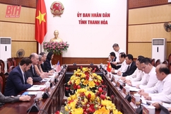Phó Chủ tịch Thường trực UBND tỉnh Nguyễn Văn Thi tiếp xã giao đoàn công tác của Đại sứ quán Hoa Kỳ tại Việt Nam