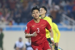 HLV Troussier đón tin vui bất ngờ từ trung vệ số 1 Việt Nam; Lí do Filip Nguyễn chưa thể nhập tịch
