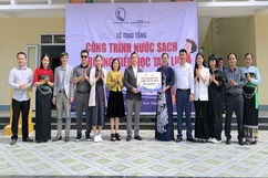 Trao tặng công trình nước sạch cho Trường Tiểu học Tam Lư (Quan Sơn)