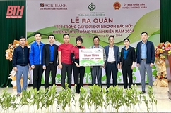 Agribank Nam Thanh Hóa tổ chức Tết trồng cây 2024
