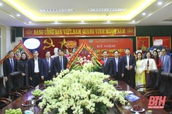 Trưởng Ban Tuyên giáo Tỉnh ủy Đào Xuân Yên chúc mừng các bệnh viện nhân Ngày Thầy thuốc Việt nam