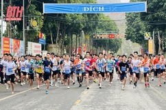 Phát động “Toàn dân rèn luyện thân thể theo gương Bác Hồ vĩ đại”; Ngày chạy Olympic vì sức khỏe toàn dân và Giải Việt dã huyện Cẩm Thủy năm 2024