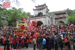 Tôn vinh giá trị di sản văn hóa Lễ hội Đền Bà Triệu