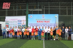 Khai mạc giải bóng đá, ra mắt các CLB thể thao chào mừng Đại hội Hiệp hội Doanh nghiệp TP Thanh Hóa lần thứ II