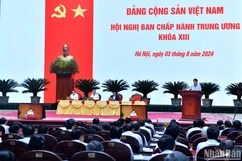 Ban Chấp hành Trung ương Đảng khóa XIII họp về công tác cán bộ