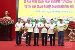 Thiệu Hóa tôn vinh các doanh nghiệp, doanh nhân tiêu biểu