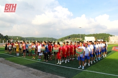 Khởi tranh Giải bóng đá các CLB huyện Hà Trung 
