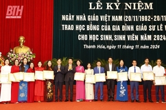 Kỷ niệm 42 năm Ngày Nhà giáo Việt Nam và trao học bổng của gia đình Giáo sư Lê Viết Ly cho học sinh, sinh viên