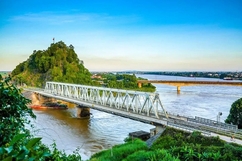 Cây cầu “huyền thoại”