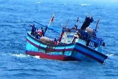 Tàu cá của ngư dân thị xã Nghi Sơn va chạm với tàu hàng khiến 4 thuyền viên tử vong