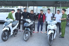 Triệu tập 6 thanh, thiếu niên lạng lách, đánh võng, trêu chọc người đi đường