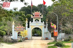 Linh thiêng Đền Khe Rồng