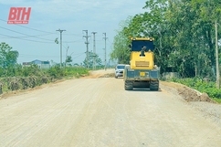 Đẩy nhanh tiến độ các dự án xây dựng đường giao thông nông thôn