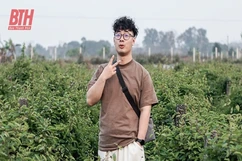 Đường đến thành công không đo bằng ánh đèn đô thị