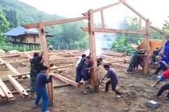 Thủ tướng yêu cầu quyết liệt, thần tốc hơn nữa, quyết tâm xoá nhà tạm, nhà dột nát trước 31/8/2025