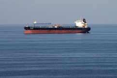 Quốc hội Iran bỏ phiếu ủng hộ việc đóng eo biển Hormuz