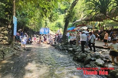 Những “điểm đến xanh” giữa ngày hè oi bức