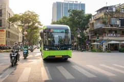 Phương tiện giao thông công cộng bố trí đầy đủ, người dân sẽ từ bỏ xe máy