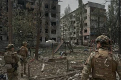 Lực lượng Ukraine đối mặt với thảm họa ở Donbass