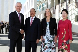Australia bắn 19 loạt đại bác chào đón Thủ tướng Nguyễn Xuân Phúc