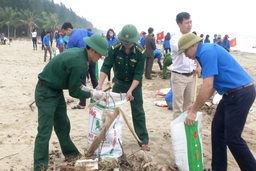 Phát động chiến dịch “Hãy làm sạch biển” năm 2018