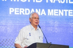 Thủ tướng Malaysia công bố nhiều ưu đãi cho người lao động