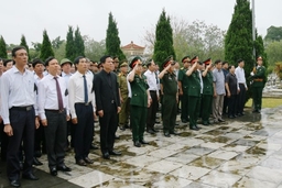 Truy điệu và an táng hài cốt liệt sĩ quân tình nguyện và chuyên gia Việt Nam hy sinh tại Lào