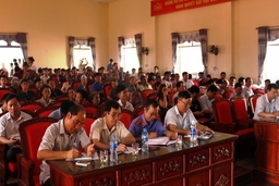 Chủ tịch UBND huyện Hoằng Hóa đối thoại với nhân dân xã Hoằng Tiến