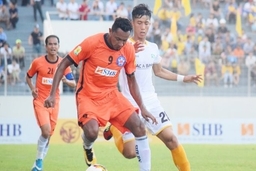 Tỏa sáng ở V-League, Phan Văn Đức muốn giành vé dự AFF Cup 2018