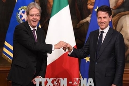 Thủ tướng Italia nhậm chức, chấm dứt khủng hoảng chính trị