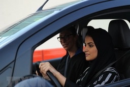 Saudi Arabia chính thức cho phép phụ nữ được lái xe trên đường phố