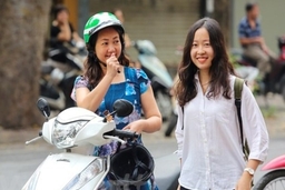Thí sinh hào hứng vì đề thi THPT quốc gia môn Ngữ văn lạ và hay