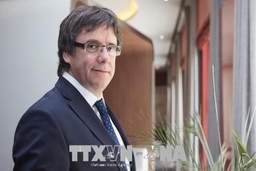 6 cựu quan chức Catalonia vẫn có thể bị bắt khi về Tây Ban Nha