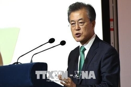 Tổng thống Hàn Quốc Moon Jae-in được mời tới thăm Nhật Bản