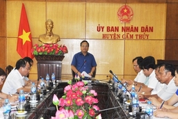 Thường trực HĐND tỉnh giám sát công tác cải cách hành chính tại huyện Cẩm Thủy