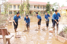 Chung tay khắc phục hậu quả mưa lũ