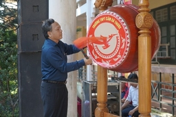 Đồng chí Phó Chủ tịch Thường trực HĐND Phạm Thanh Sơn dự lễ khai giảng tại Trường THPT Cầm Bá Thước (Thường Xuân)