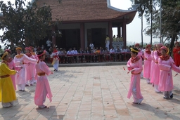 Múa sanh ngô, hát trống quân - đặc sắc văn hóa Hồng Nhuệ