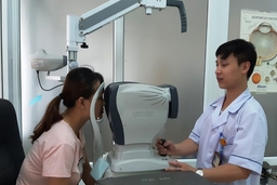 Bệnh viện Mắt Thanh Hóa áp dụng nhiều tiến bộ kỹ thuật trong công tác khám, chữa bệnh