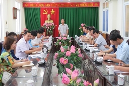 Đấu tranh phòng, chống âm mưu, hoạt động diễn biến hoà bình trên lĩnh vực tư tưởng, văn hoá