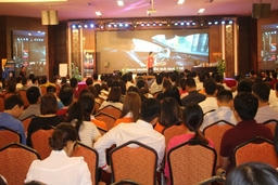 Khai giảng khóa đào tạo “bàn hàng tốc độ”