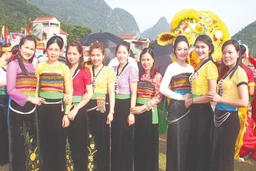 Phát huy vai trò xung kích của thanh niên trong việc giữ gìn bản sắc văn hóa dân tộc