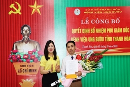 Công bố Quyết định bổ nhiệm Phó Giám đốc Bệnh viện Ung bướu tỉnh Thanh Hóa