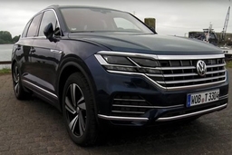 Volkswagen Touareg 2019 đầu tiên về Việt Nam