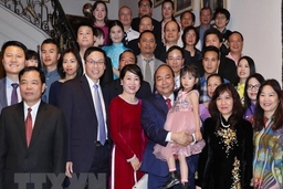 Thủ tướng Nguyễn Xuân Phúc gặp bà con cộng đồng người Việt tại Bỉ