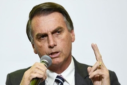 Ứng cử viên tổng thống Brazil tố cáo âm mưu phát tán tin giả