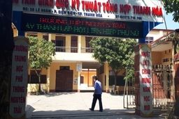 Trường THPT Nguyễn Trãi giảm mức kỷ luật nhóm học sinh nói xấu thầy cô trên Facebook