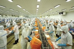 10 tháng, xuất khẩu cán mốc 200 tỷ USD, xuất siêu lớn