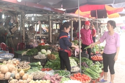Bảo đảm vệ sinh an toàn thực phẩm tại các chợ nông thôn