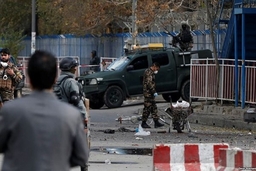 Hàng chục người thương vong trong vụ đánh bom liều chết ở Kabul